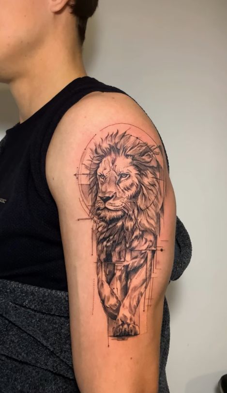 Tatuagem realizada por Madhava