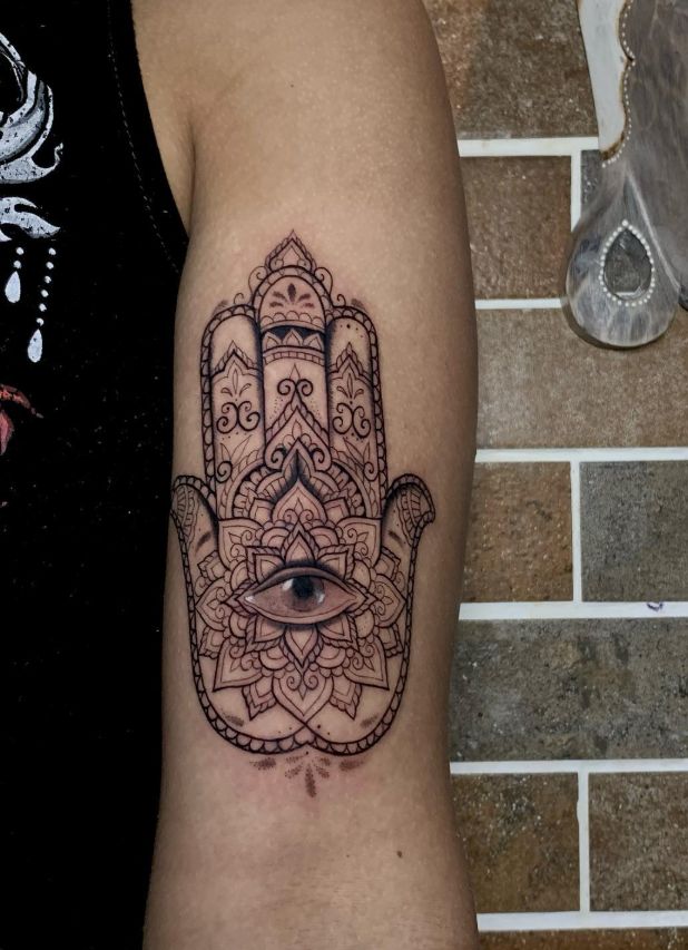 Tatuagem realizada por Madhava